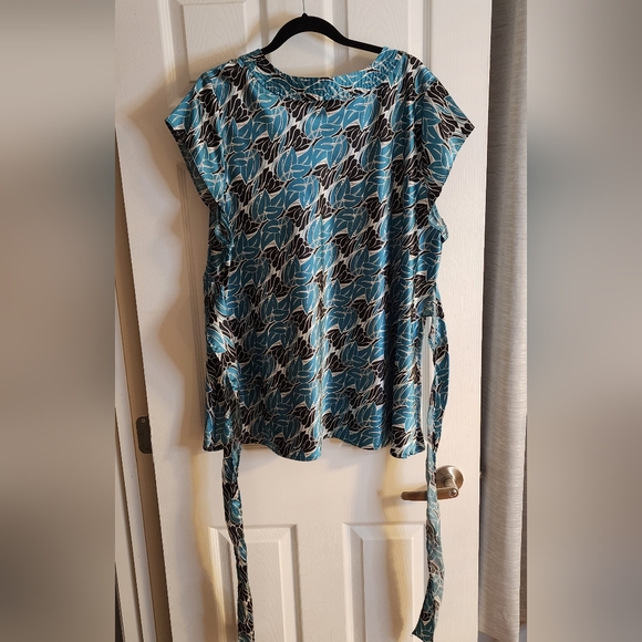 💥Sale💥Gloria Vanderbilt Tie Back blouse - Picture 6 of 8